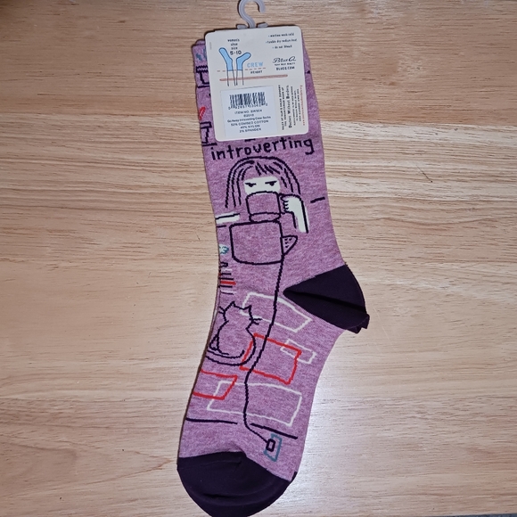 Blue Q Socks Go Away I'm Introverting Women's Crew Neck Shoe Size 5 - 10 - Picture 6 of 6
